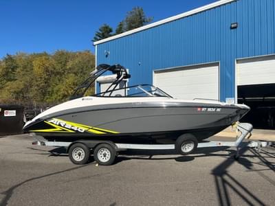 BOATZON | Yamaha Marine AR240 2020