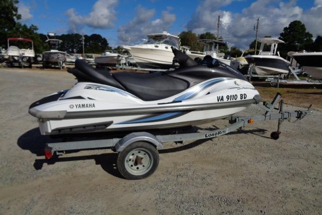 2004 Yamaha WaveRunner FX Cruiser - Sold Boat