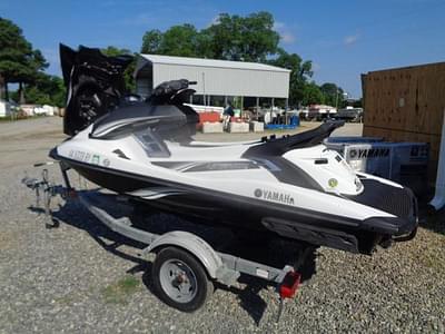 BOATZON | Yamaha WaveRunner FX Cruiser HO 2015