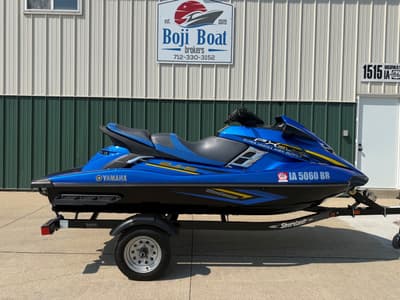 BOATZON | Yamaha WaveRunner FX Cruiser SVHO 2016