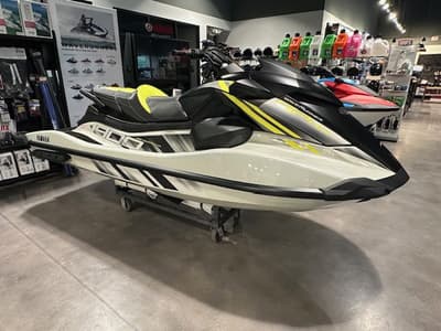 BOATZON | Yamaha WaveRunner GP HO 2025