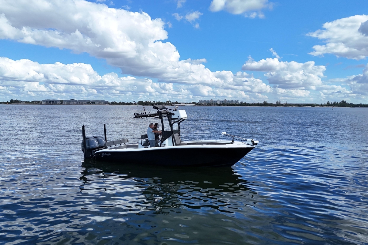 2018 Yellowfin 26 Hybrid - Sold Boat
