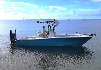 BOATZON | Yellowfin 26 Hybrid 2021