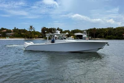 BOATZON | Yellowfin 42 Offshore 2014