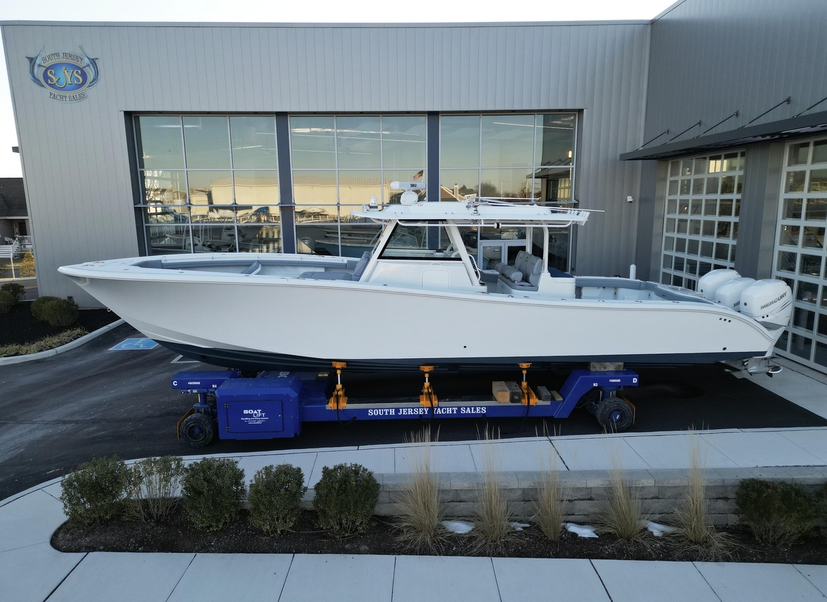 2022 Yellowfin 42 Offshore - Sold Boat