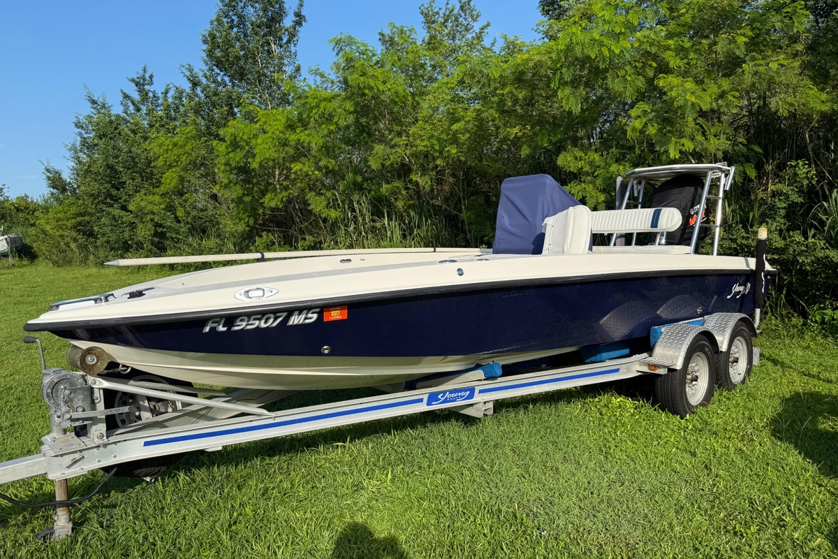 2005 Young Boats Young 20 - Sold Boat