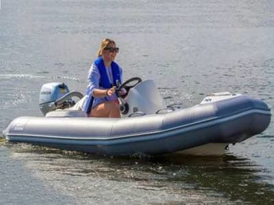 BOATZON | Zodiac Boats Yachtline 360 2026