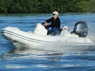 BOATZON | Zodiac Boats Yachtline 400 2026