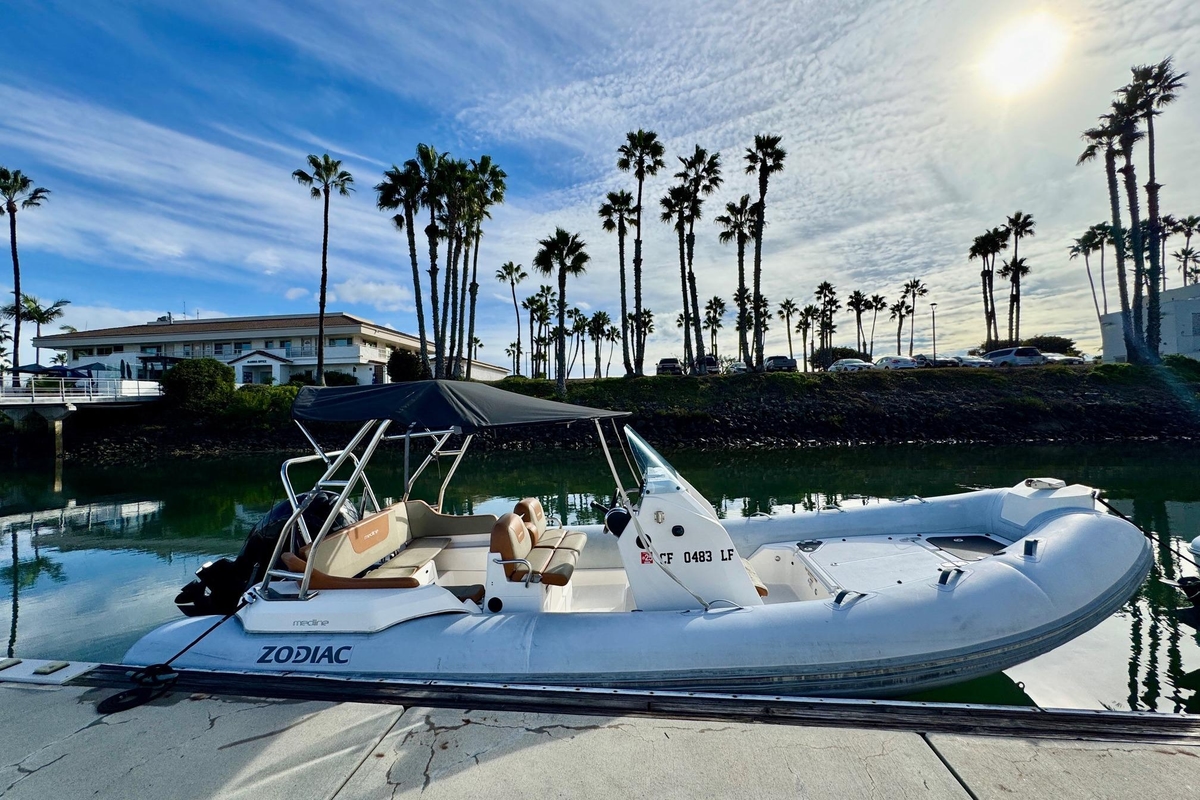2022 Zodiac Medline 68 - Sold Boat