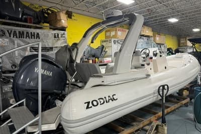 BOATZON | Zodiac Medline 75 2025