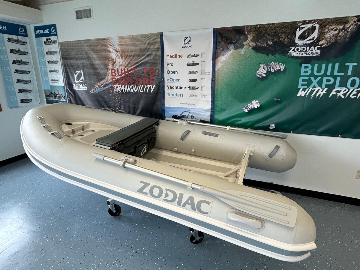 2024 Zodiac Nomad RIB ALU 33 PVC - Sold Boat