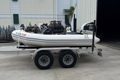 BOATZON | Zodiac Yachtline 360 2024