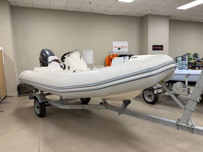 BOATZON | Zodiac YACHTLINE 400 2023