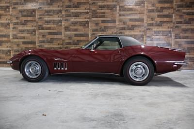 BOATZON | 1969 Chevrolet Corvette Stingray