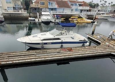 BOATZON | 1985 Bayliner Ciera Command Bridge