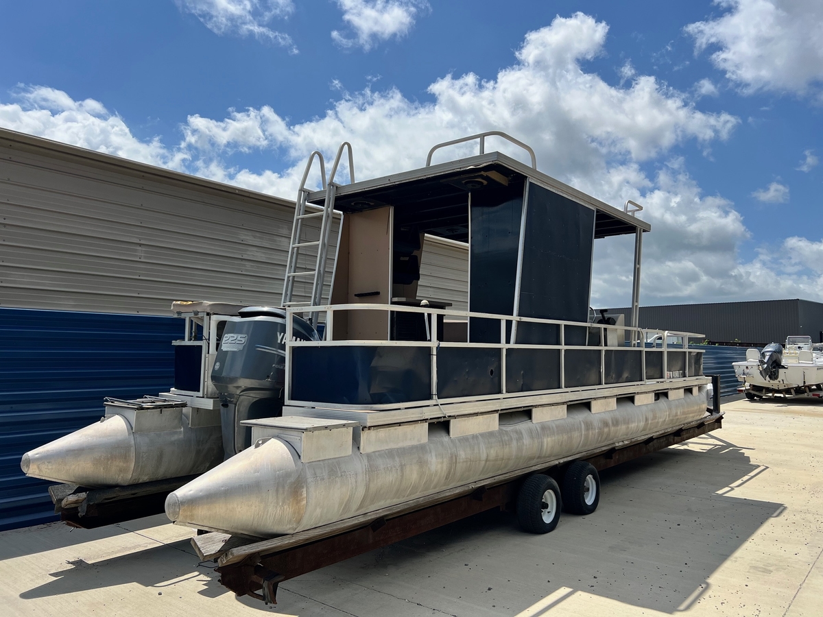 Riveria Pontoon 1988