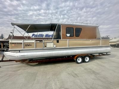 BOATZON | 1991 Tracker Boats Party Hut w Brand New Mercury 115HP Fourstroke