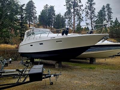 BOATZON | 1993 Chris Craft Continental Cruiser