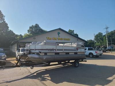 BOATZON | 1995 Sun Tracker Party Barge 210 BOATZON | 1995 Sun Tracker Party Barge 210