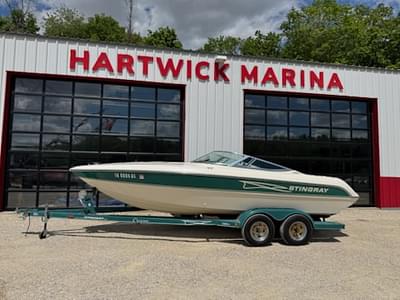 BOATZON | 1997 Stingray Boats SX 220