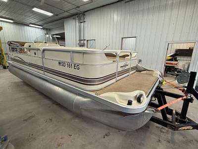 BOATZON | 2000 Bennington 207L BOATZON | 2000 Bennington 207L