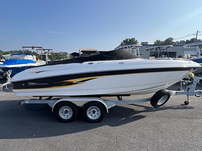 BOATZON | 2000 Chaparral 216 SSI BOATZON | 2000 Chaparral 216 SSI