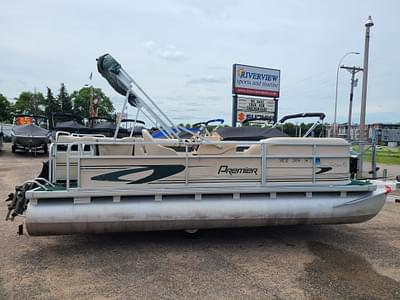 BOATZON | 2000 Premier 200 Sunsation With A 40HP Mercury Motor