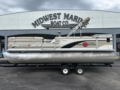 BOATZON | 2000 Tracker Boats Party Barge 22