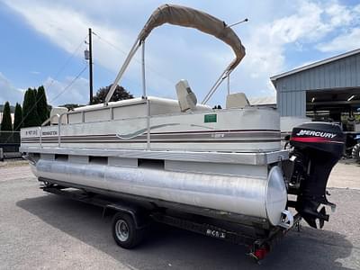 BOATZON | 2001 Bennington 200 S