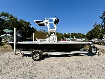 BOATZON | 2001 Maverick Pathfinder 22