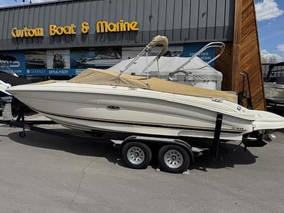 BOATZON | 2001 Sea Ray 230 Signature