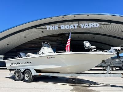 BOATZON | 2002 Bay Stealth 2230