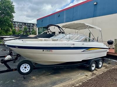 BOATZON | 2004 Bayliner 219SD BOATZON | 2004 Bayliner 219SD