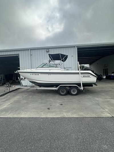 BOATZON | 2004 Boston Whaler 210 Ventura BOATZON | 2004 Boston Whaler 210 Ventura