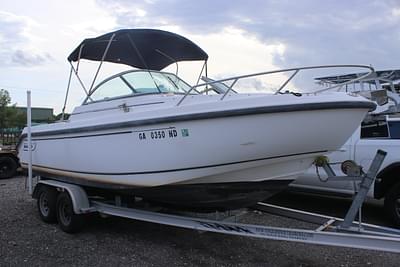 BOATZON | 2004 Boston Whaler 210 Ventura