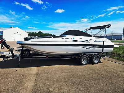 BOATZON | 2004 Hurricane 217 Sundeck Deckboat BOATZON | 2004 Hurricane 217 Sundeck Deckboat