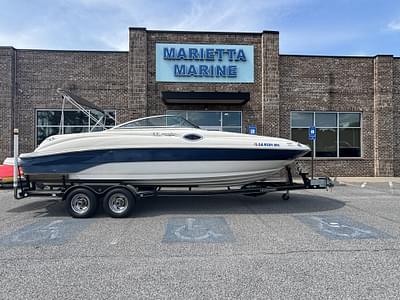BOATZON | 2004 Sea Ray 240 Sundeck wMerCruiser 260HP Engine and Tennessee Trailer