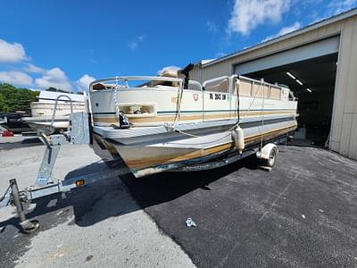 BOATZON | 2005 PLAYBUOY Tropic FishNFun 20 Pontoon BOATZON | 2005 PLAYBUOY Tropic FishNFun 20 Pontoon