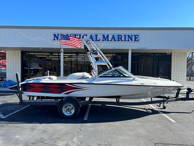 BOATZON | 2006 Larson Gekko 20 Ski Boat