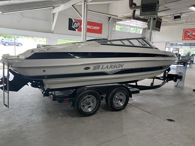 BOATZON | 2007 Larson LXi 208 IO BOATZON | 2007 Larson LXi 208 IO