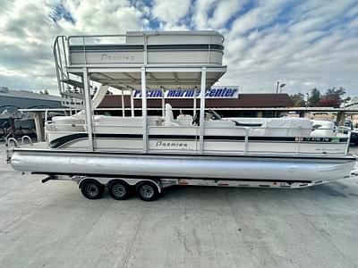 BOATZON | 2007 Premier 310 Wide Body Boundary Waters w 200HP Yamaha