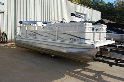 BOATZON | 2008 Godfrey 1880