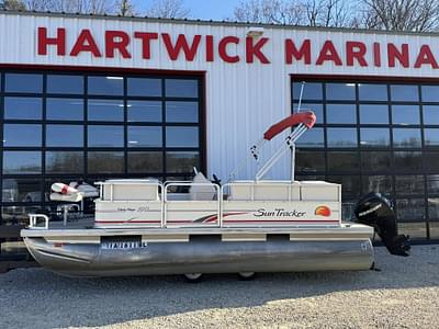 BOATZON | 2008 Sun Tracker Party Barge 190