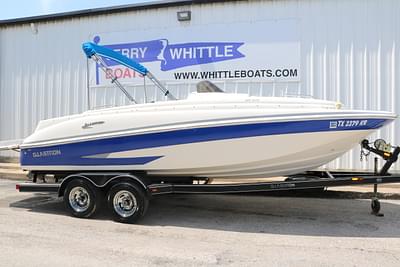BOATZON | 2009 Glastron DS 215