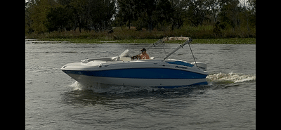 BOATZON | 2009 Hurricane SP 200 GS