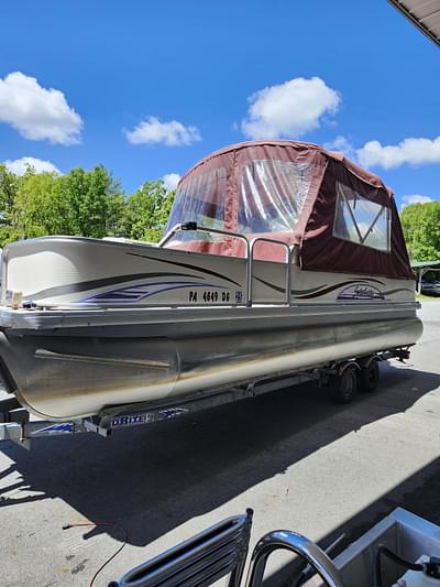 BOATZON | 2009 Sweetwater 23DF  DEAL PENDING