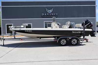 BOATZON | 2010 Shearwater Boats Shearwater Z2200