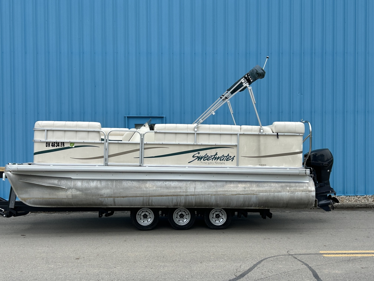 2010 Sweetwater Sweetwater 1880 Tuscany 2010 - Sold Boat