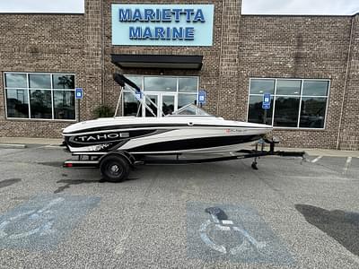 BOATZON | 2010 Tahoe Q5I wMerCruiser 43L 190HP Engine and Tracker Trailer