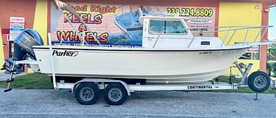 BOATZON | 2011 Parker 2320 SL Sport Cabin BOATZON | 2011 Parker 2320 SL Sport Cabin
